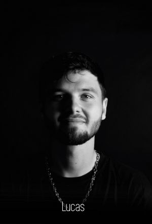 Lucas-20x30-1.jpg